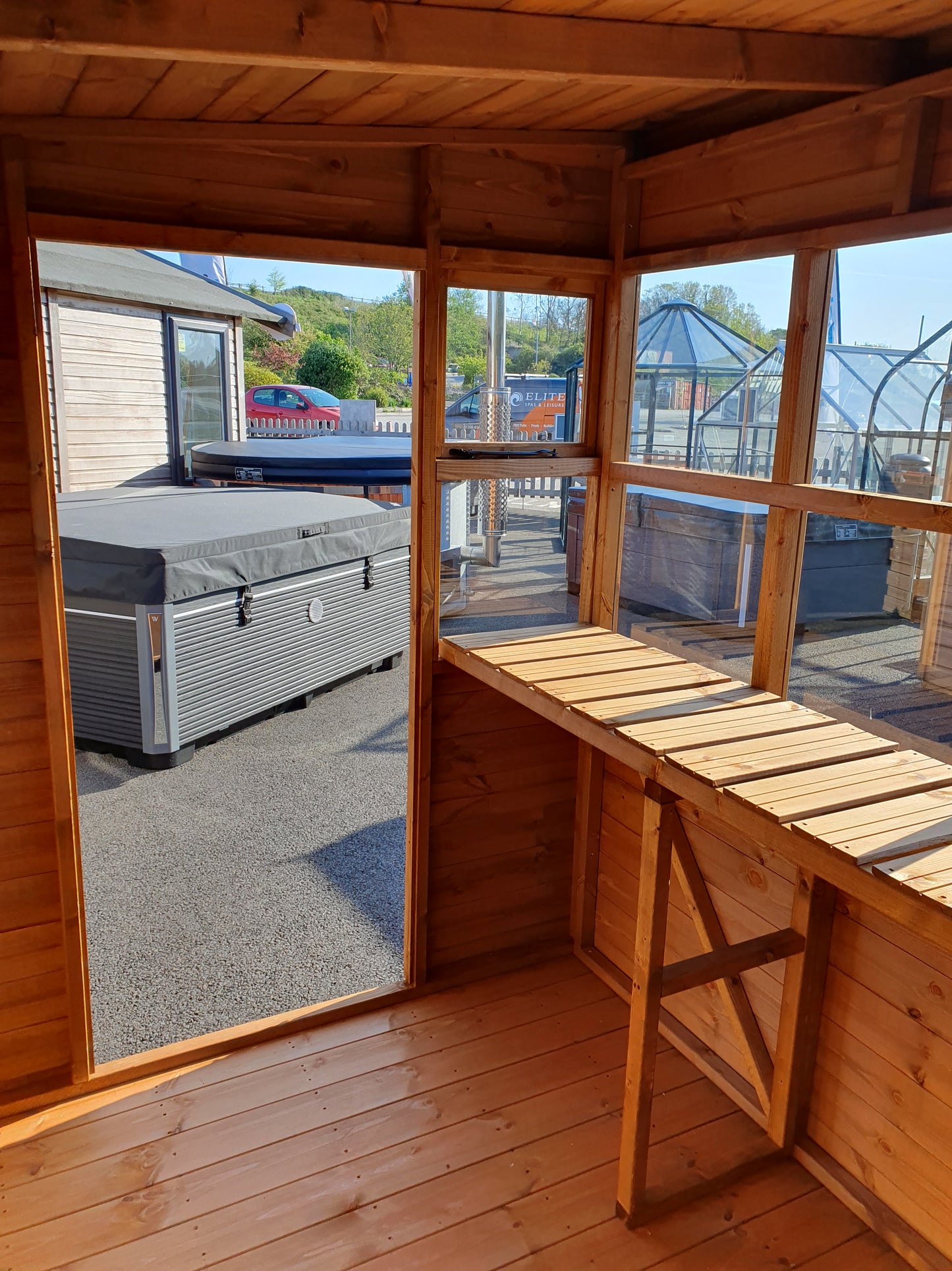 Sunflower 8x6 Potting Shed Ex-Display