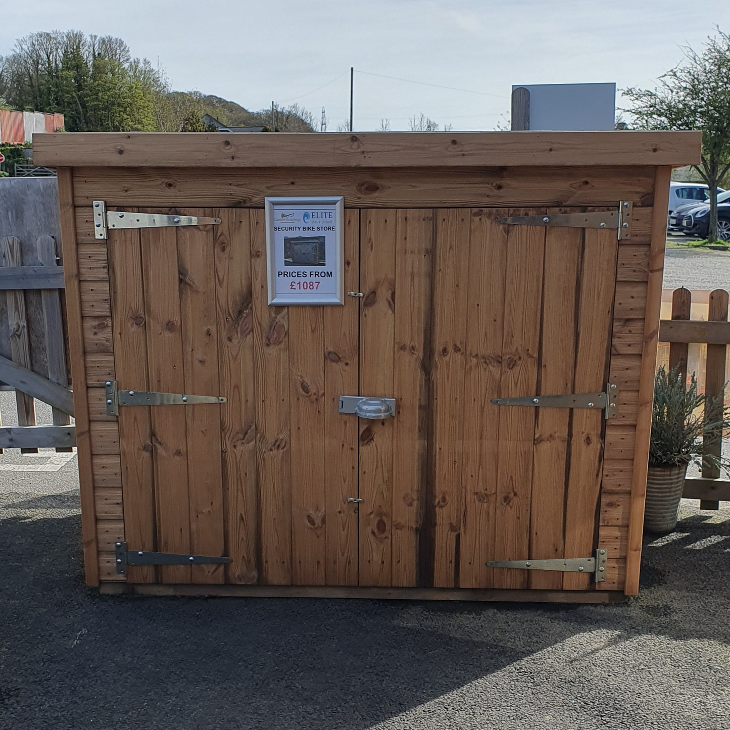 REGENCY SECURITY BIKE STORE - 6 x 3 EX DISPLAY