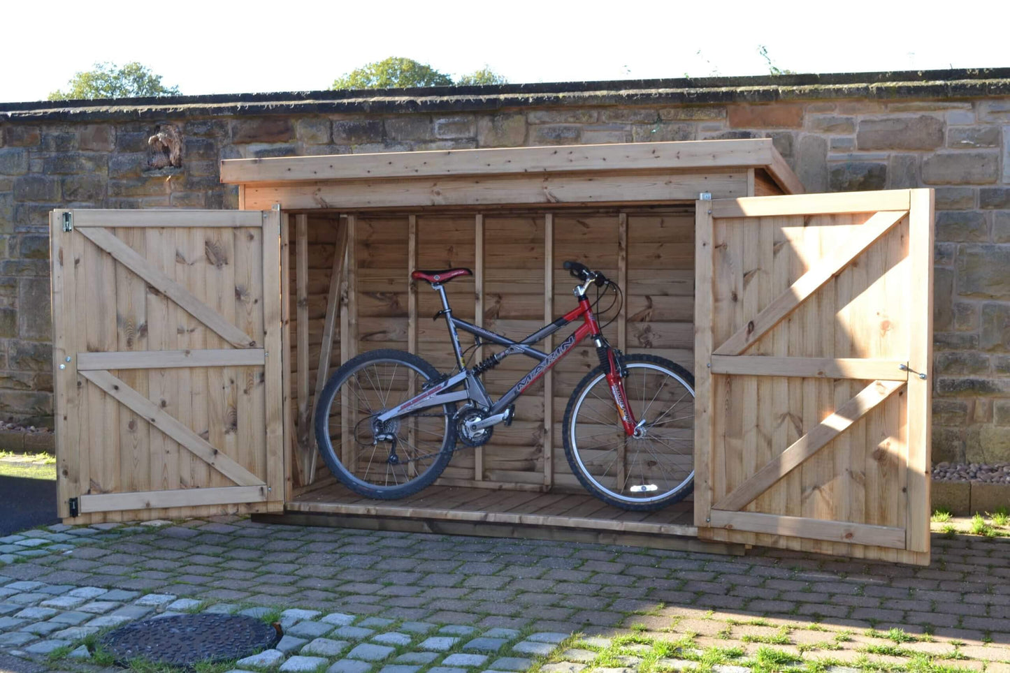 REGENCY SECURITY BIKE STORE - 6 x 3 EX DISPLAY